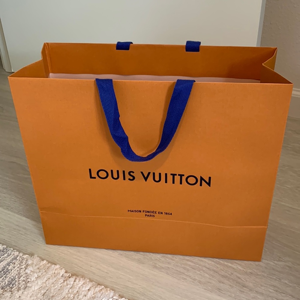 Brand New Louis Vuitton Shopping Bag